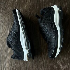 Nike Air Max Deluxe Vintage Black shoes Women’s 7 Men’s 5.5